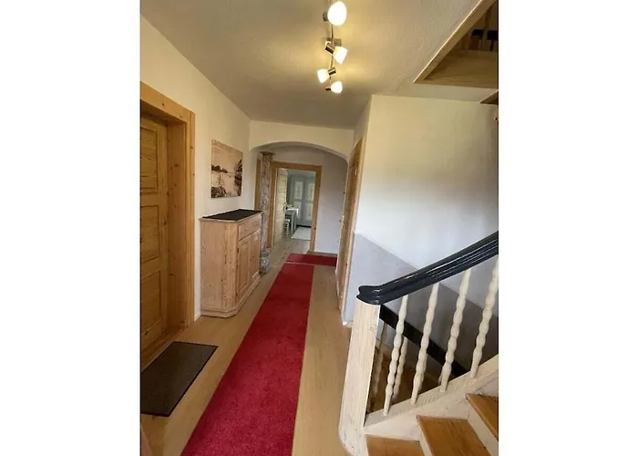 With 3 Bedrooms Jethausen